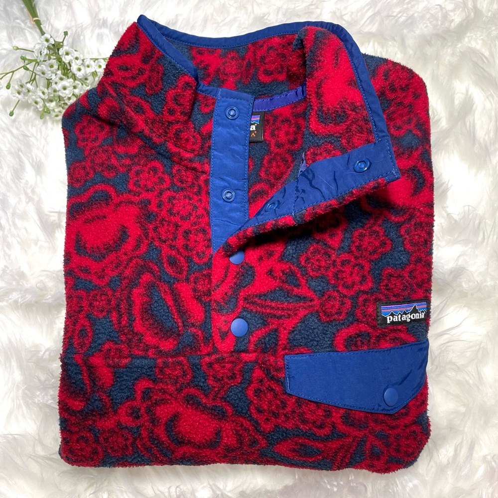 Patagonia Synchilla Snap-T Pullover Sweater Jacket in Lotus Flower Red
